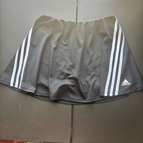 adidas Pants - Womens Adidas Black Athletic Skort with 3-Stripe Detail – Women’s XL
